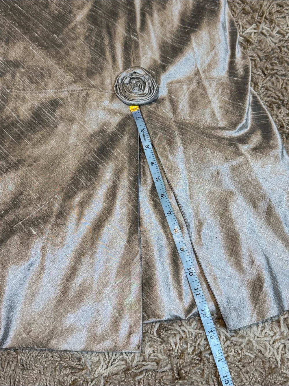 NWT Lee Andersen Vamp Skirt in Platinum with Decorative Rosette size XL